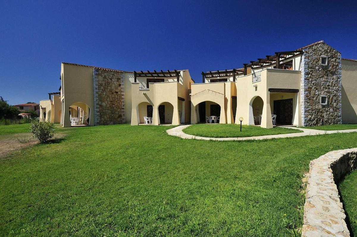 Le Residenze Sul Mare B6 Apartment Porto Ottiolu Exterior photo